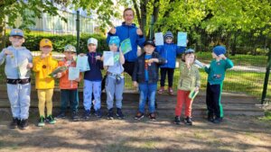 Meelespea lasteaia trennirühmade spordipäev koos vanematega