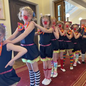 Midrimaa-Huvikool- Esindustantsurühm Midrikad -04 - 1000 x 750