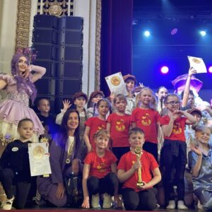 Midrimaa-Huvikool- Esindustantsurühm Midrikad -07 - 1000 x 750