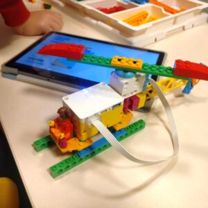 Midrimaa-Huvikool-robootika -07 - 1000 x 750